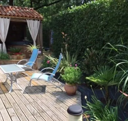 4 Etoiles Les Iris Apartment *